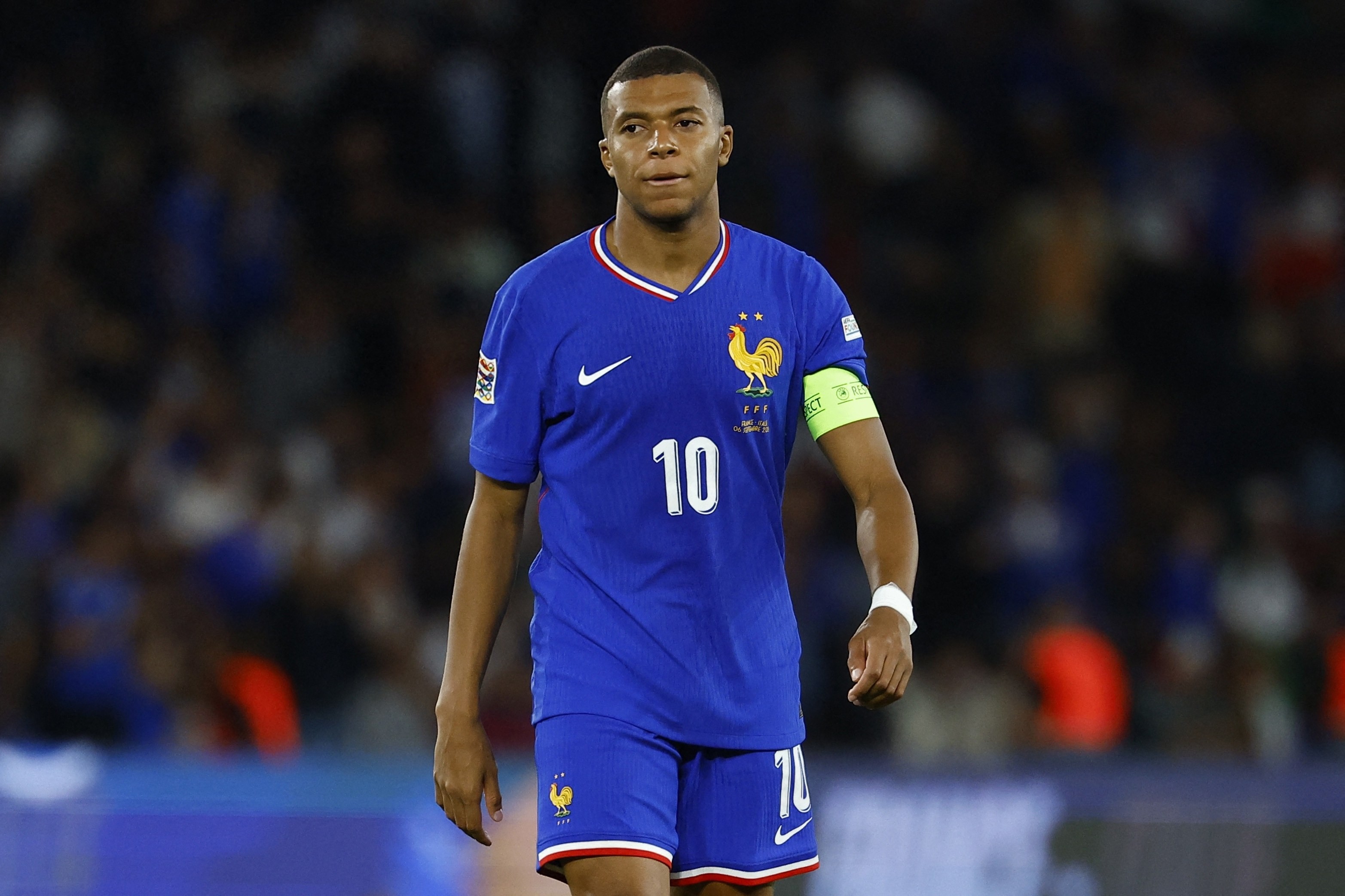 包含法国杯倒计时,罗马国际比赛日内部沟通,细节引发关注,媒体盛赞,临场指挥获称赞的词条 包含法国杯倒计时,罗马国际比赛日内部沟通,细节引发关注,媒体盛赞,临场指挥获称赞的词条