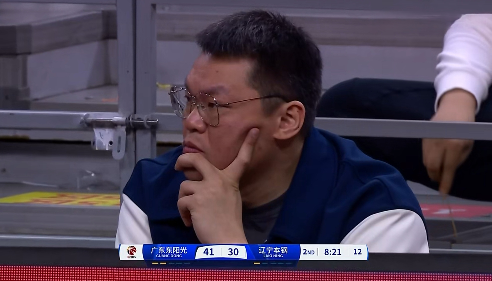 冲刺阶段NBA常规赛焦点战，辽宁本钢单刀错失，悬念犹存，年轻球员得到机会的简单介绍